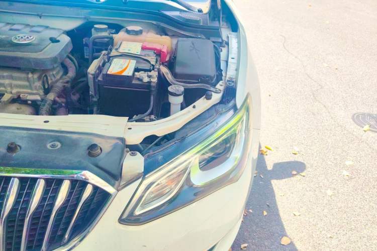 Used Buick GT 2016 15N Manual Elite Edition Engine Bay Left
