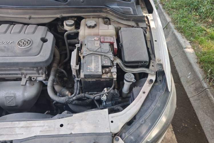 Used Buick GT 2016 15N Automatic Elite Edition Engine Bay Left