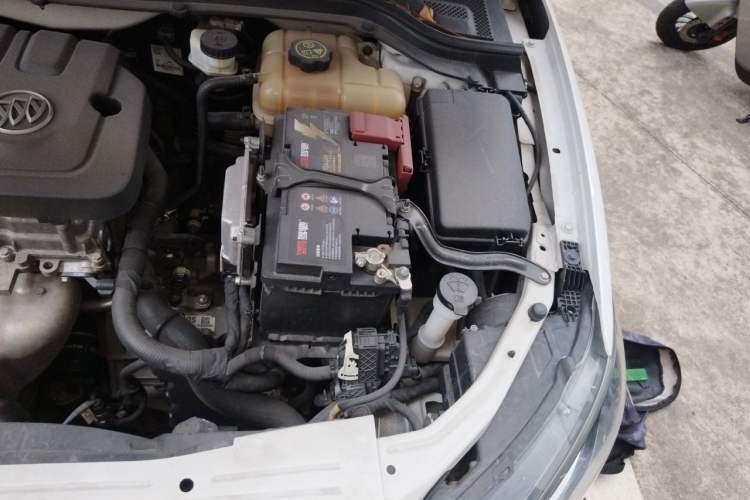 Used Buick GT 2016 15N Automatic Luxury Edition Engine Bay Left