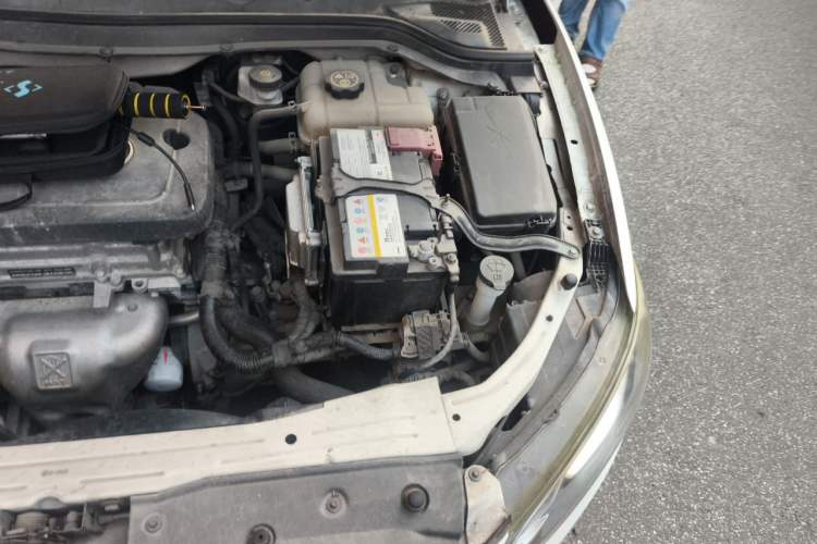Used Buick GT 2016 15N Manual Entry-Level Trim Engine Bay Left