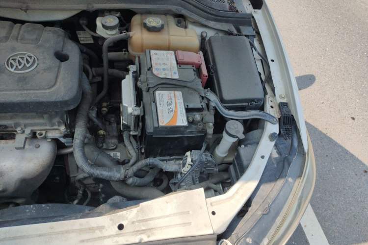 Used Buick GT 2016 15N Automatic Entry-Level Trim Engine Bay Left