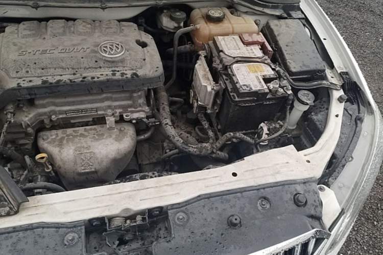Used Buick GT 2016 15N Automatic Elite Edition Engine Bay Left