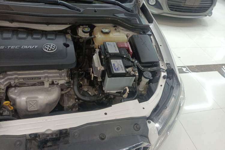 Used Buick GT 2016 15N Automatic Elite Edition Engine Bay Left