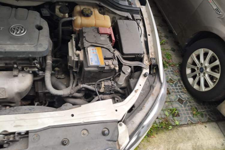 Used Buick GT 2016 15N Automatic Elite Edition Engine Bay Left
