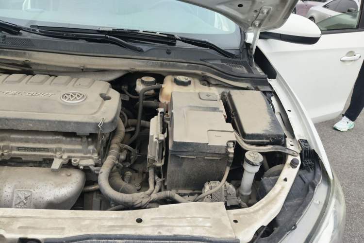Used Buick GT 2016 15N Automatic Elite Edition Engine Bay Left