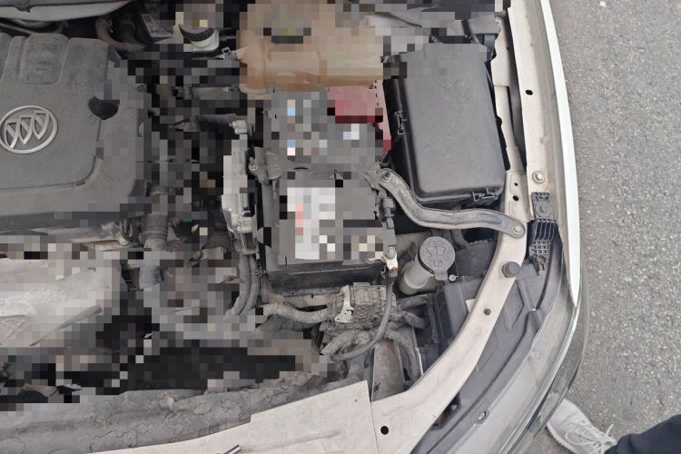 Used Buick GT 2016 15N Automatic Elite Edition Engine Bay Left