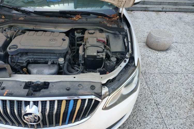 Used Buick GT 2016 15N Manual Elite Edition Engine Bay Left