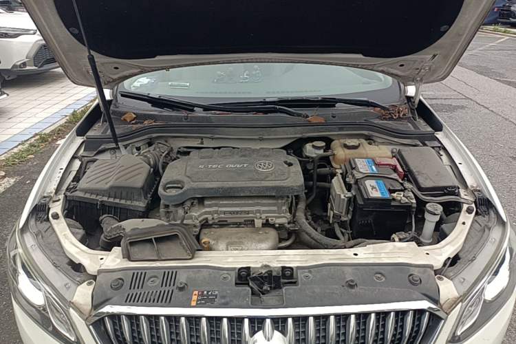 Used Buick GT 2016 15N Automatic Elite Edition Engine Bay