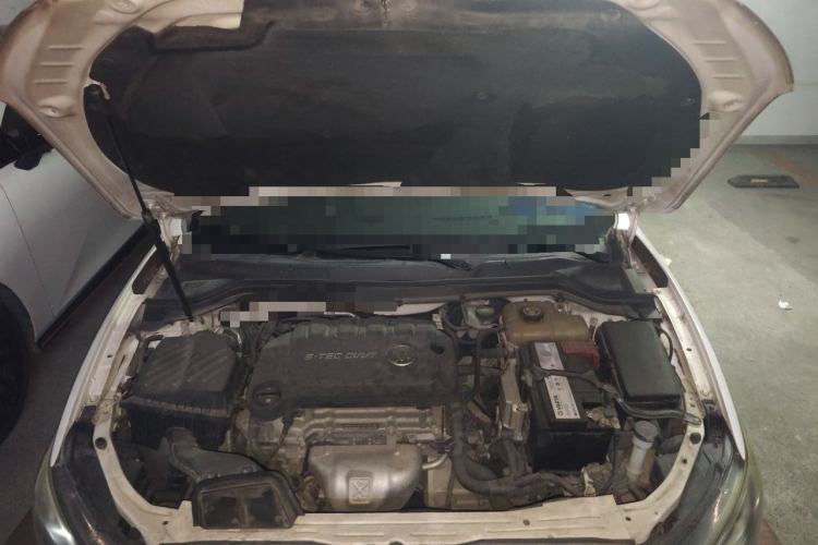 Used Buick GT 2016 15N Manual Entry-Level Trim Engine Bay