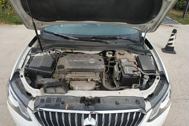 Used Buick GT 2016 15N Automatic Entry-Level Trim Engine Bay