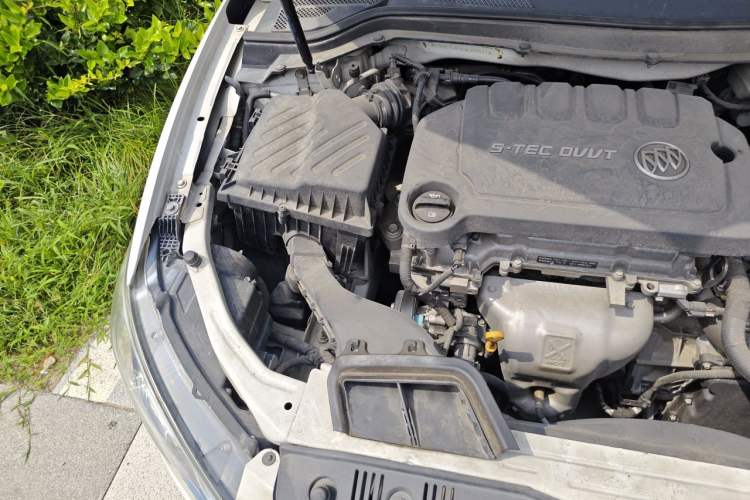 Used Buick GT 2016 15N Automatic Elite Edition Engine Bay Right