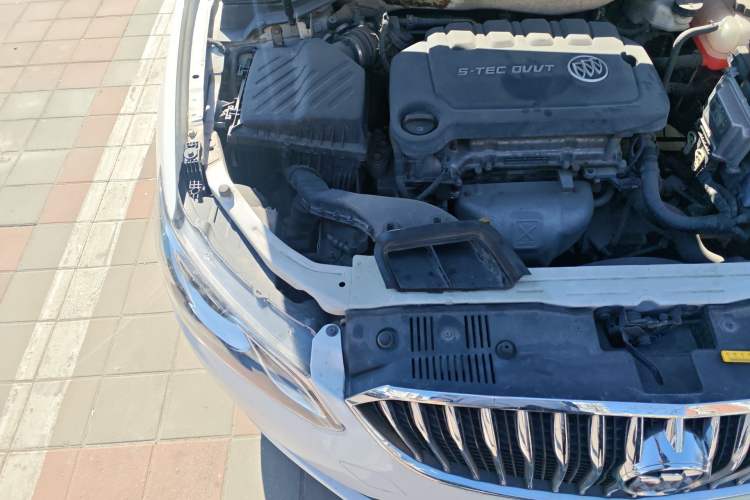 Used Buick GT 2016 15N Manual Elite Edition Engine Bay Right
