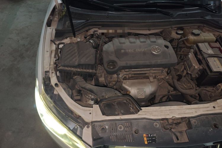 Used Buick GT 2016 15N Automatic Elite Edition Engine Bay Right