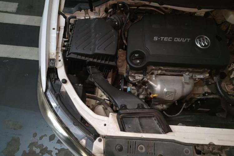 Used Buick GT 2016 15N Automatic Elite Edition Engine Bay Right