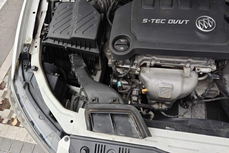 Used Buick GT 2016 15N Manual Entry-Level Trim Engine Bay Right