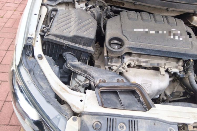 Used Buick GT 2016 15N Manual Luxury Version Engine Bay Right