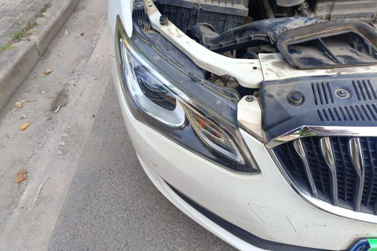 Used Buick GT 2016 15N Manual Elite Edition Engine Bay Right