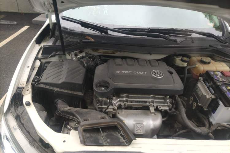 Used Buick GT 2016 15N Automatic Elite Edition Engine Bay Right