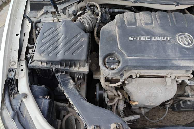 Used Buick GT 2016 15N Automatic Entry-Level Trim Engine Bay Right