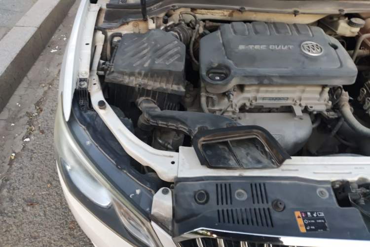 Used Buick GT 2016 15N Manual Entry-Level Trim Engine Bay Right