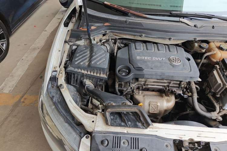 Used Buick GT 2016 15N Automatic Elite Edition Engine Bay Right