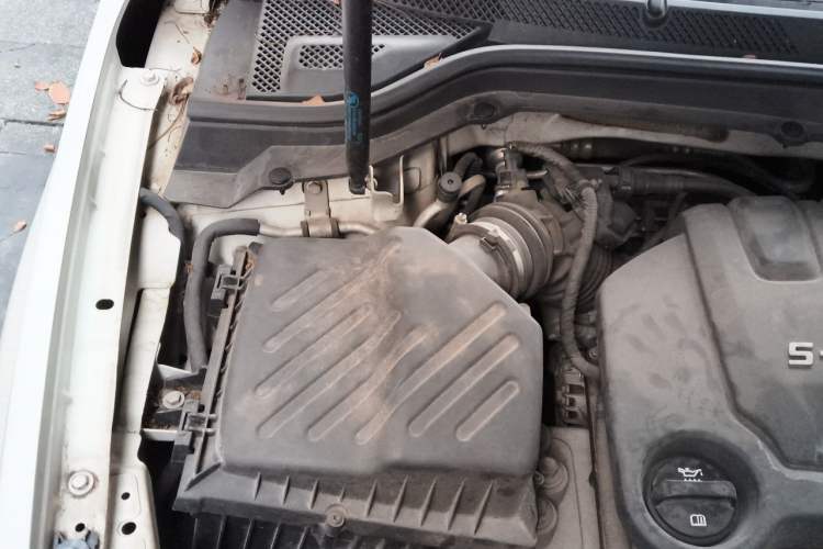 Used Buick GT 2016 15N Automatic Luxury Edition Engine Bay Right