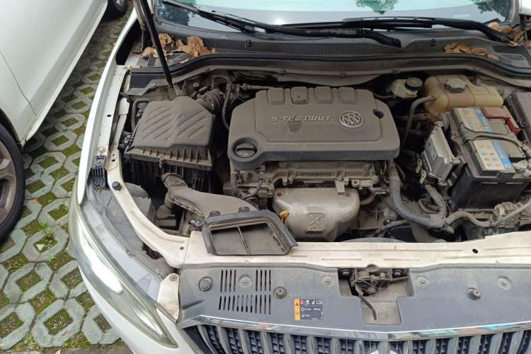 Used Buick GT 2016 15N Automatic Elite Edition Engine Bay Right