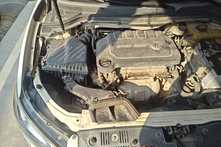 Used Buick GT 2016 15N Automatic Elite Edition Engine Bay Right
