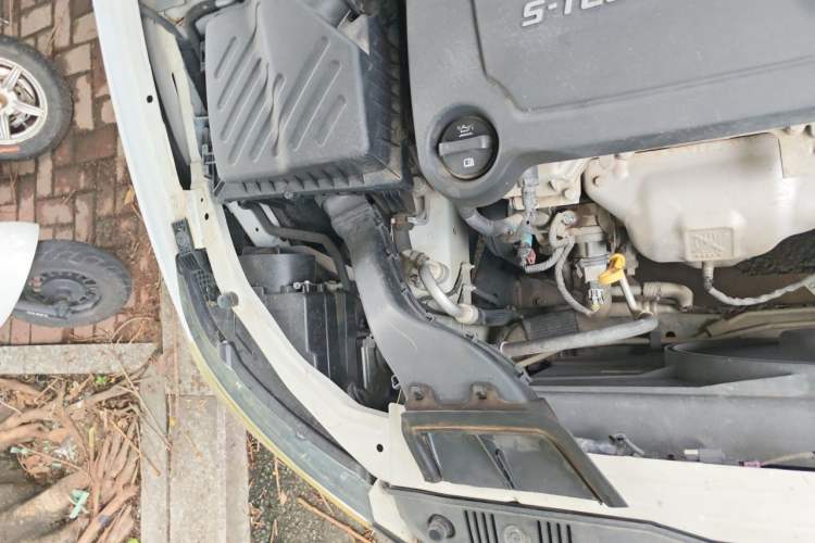 Used Buick GT 2016 15N Automatic Elite Edition Engine Bay Right