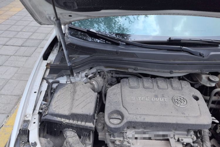 Used Buick GT 2016 15N Manual Elite Edition Engine Bay Right