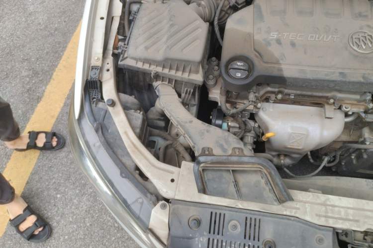 Used Buick GT 2016 15N Automatic Elite Edition Engine Bay Right