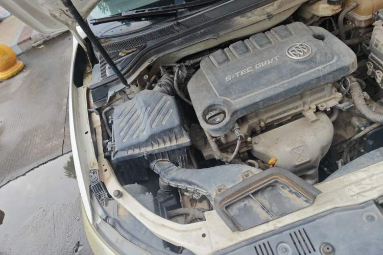 Used Buick GT 2016 15N Automatic Elite Edition Engine Bay Right
