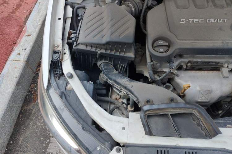 Used Buick GT 2016 15N Automatic Entry-Level Trim Engine Bay Right