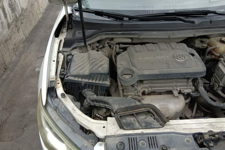 Used Buick GT 2016 15N Manual Entry-Level Trim Engine Bay Right