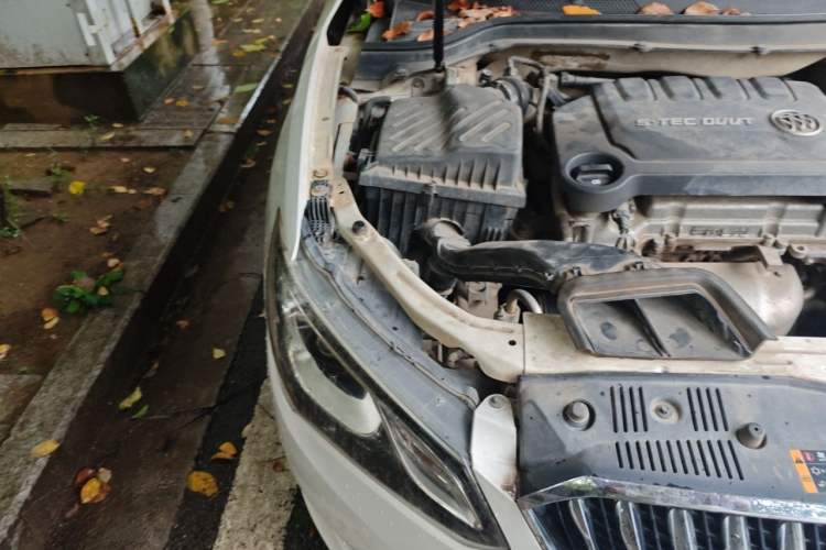 Used Buick GT 2016 15N Automatic Luxury Edition Engine Bay Right