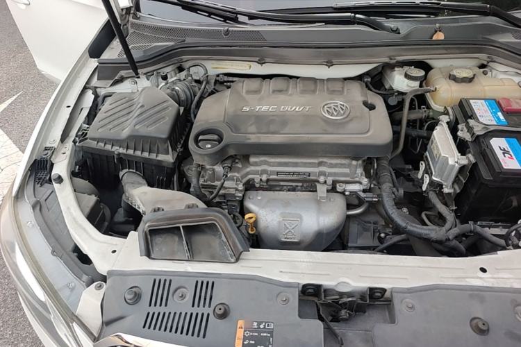 Used Buick GT 2016 15N Automatic Luxury Edition Engine Bay Right