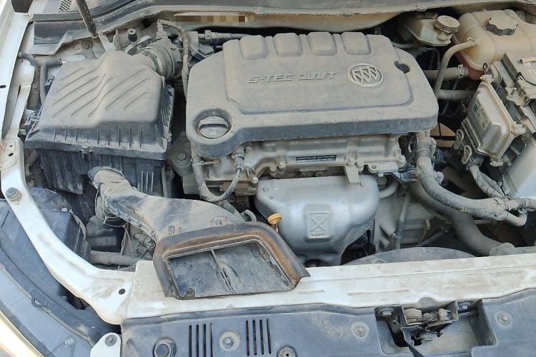 Used Buick GT 2016 15N Manual Elite Edition Engine Bay Right