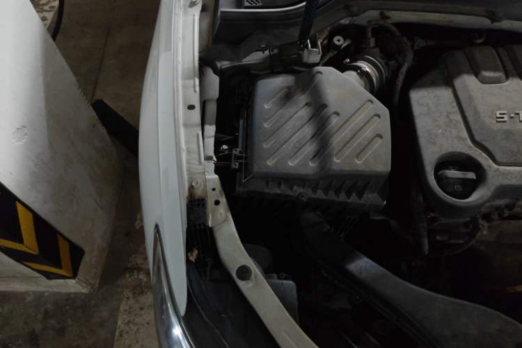 Used Buick GT 2016 15N Automatic Entry-Level Trim Engine Bay Right