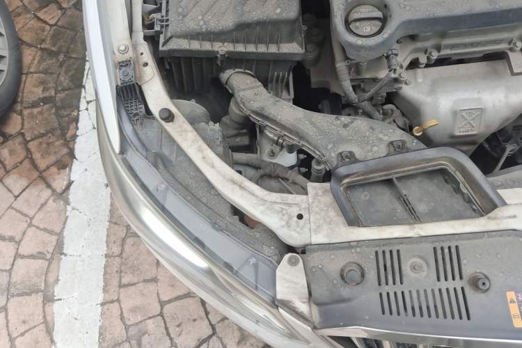 Used Buick GT 2016 15N Automatic Entry-Level Trim Engine Bay Right
