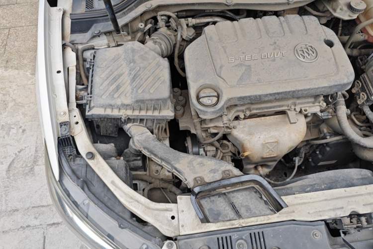 Used Buick GT 2016 15N Automatic Entry-Level Trim Engine Bay Right