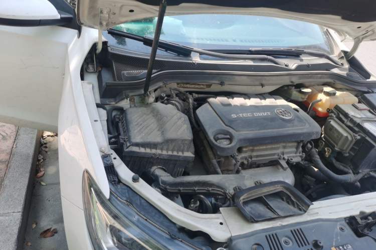 Used Buick GT 2016 15N Automatic Luxury Edition Engine Bay Right