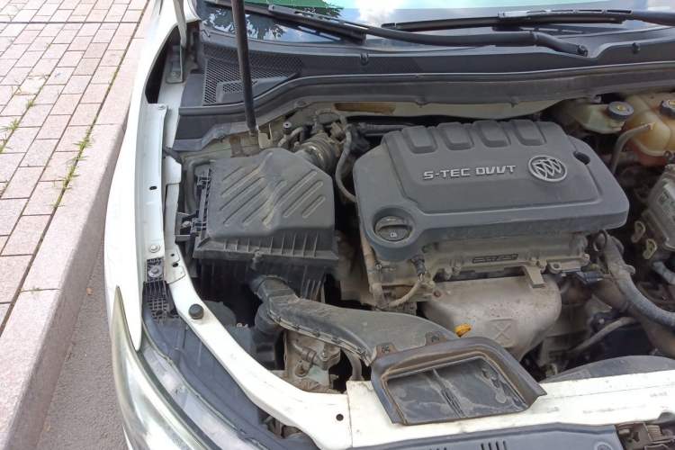 Used Buick GT 2016 15N Automatic Elite Edition Engine Bay Right