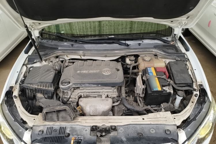 Used Buick GT 2016 15N Automatic Elite Edition Engine Bay