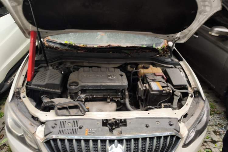 Used Buick GT 2016 15N Automatic Elite Edition Engine Bay