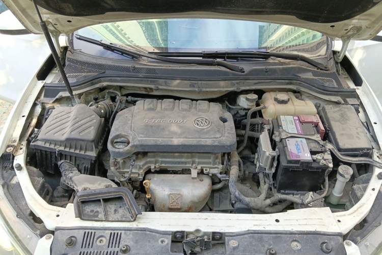 Used Buick GT 2016 15N Automatic Entry-Level Trim Engine Bay