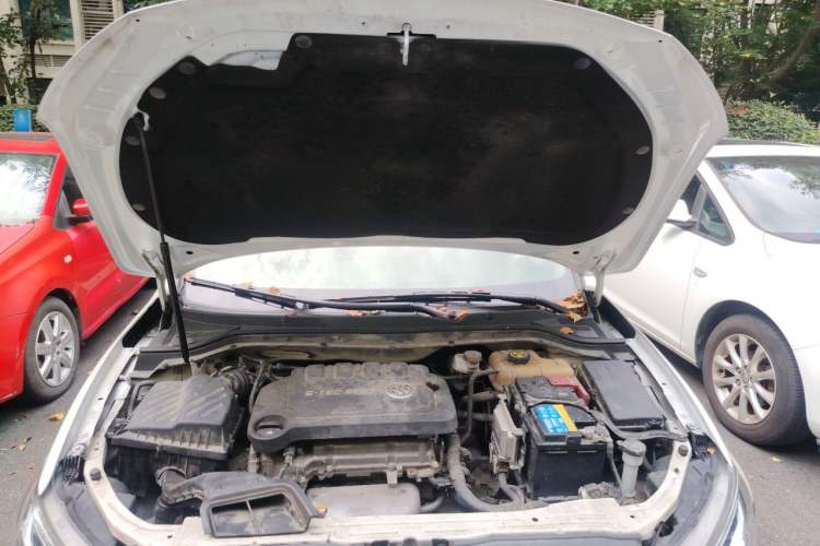 Used Buick GT 2016 15N Automatic Elite Edition Engine Bay