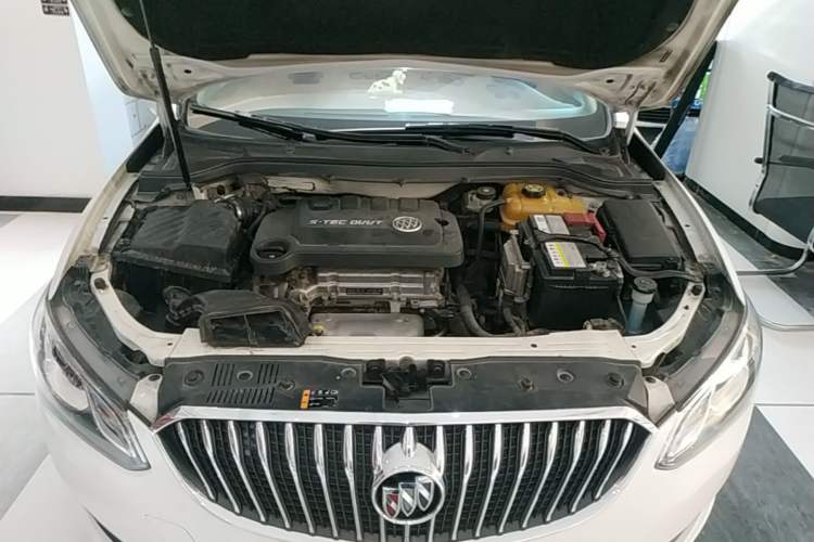 Used Buick GT 2016 15N Automatic Entry-Level Trim Engine Bay