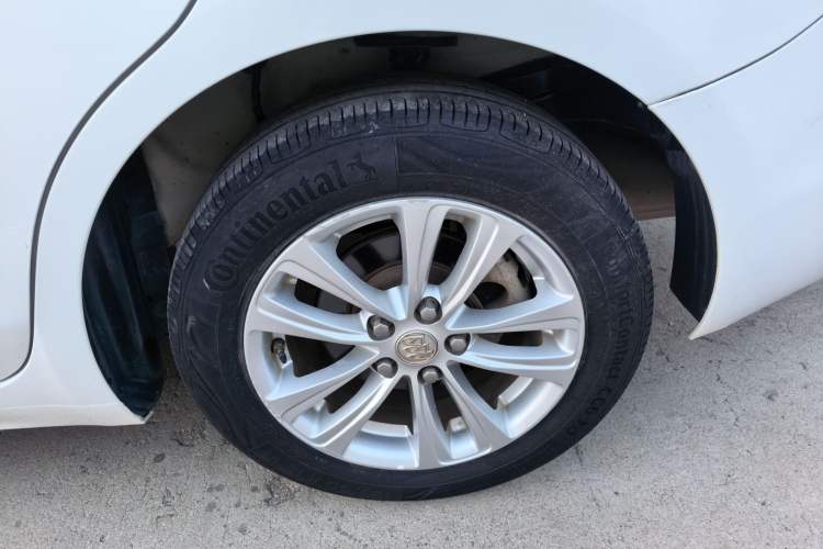 Used Buick GT 2016 15N Automatic Entry-Level Trim Exterior 3