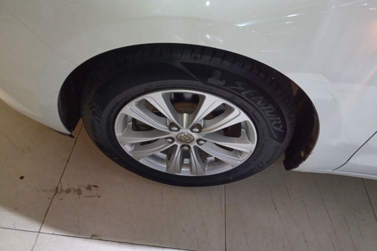 Used Buick GT 2016 15N Automatic Entry-Level Trim Exterior 4
