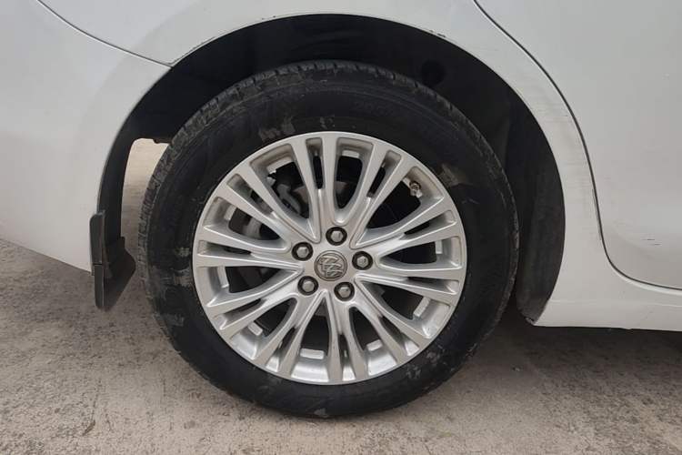 Used Buick GT 2016 15N Automatic Elite Edition Exterior 5
